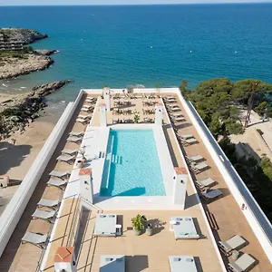 Otel Cala Font ****